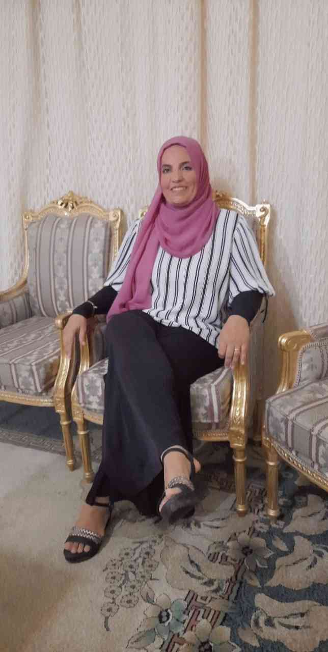 عائشة صلاح الدين علي 