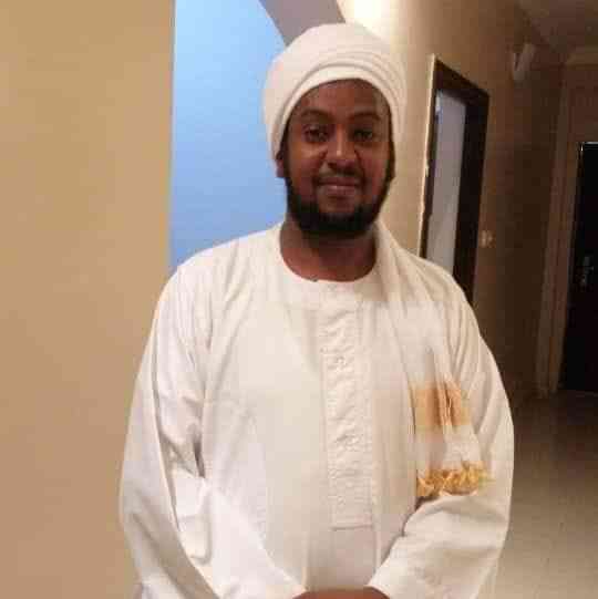 علي هاشم أحمد محمود