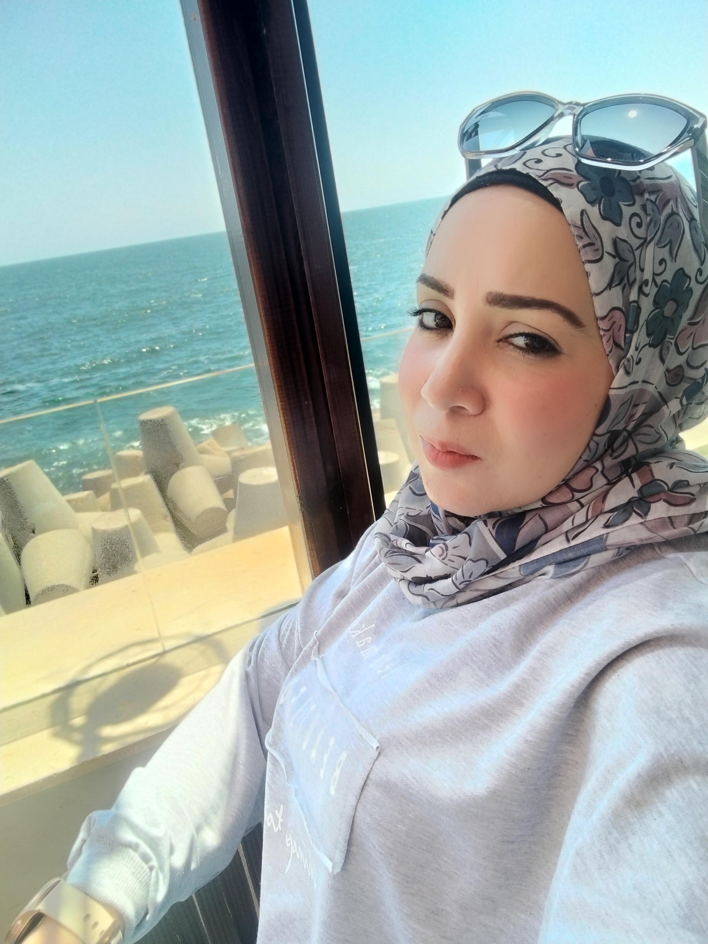 نهى حسن