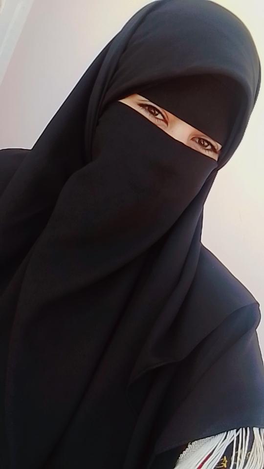 سارة منصور